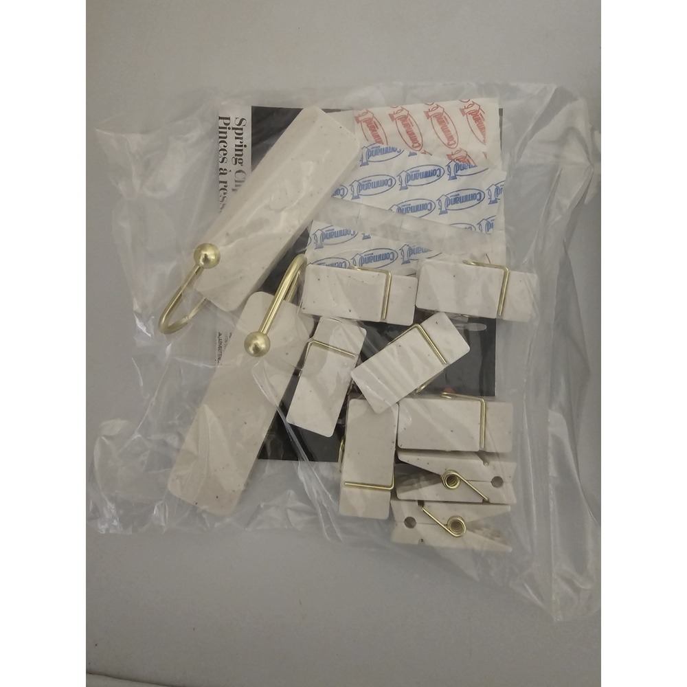 Command Hooks and decorating‎ spring clips set.